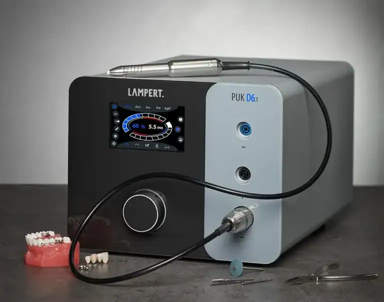 Lampert PUK D6.1 fogászati lézerberendezés, precíziós fémipari és fogászati alkalmazásokhoz.